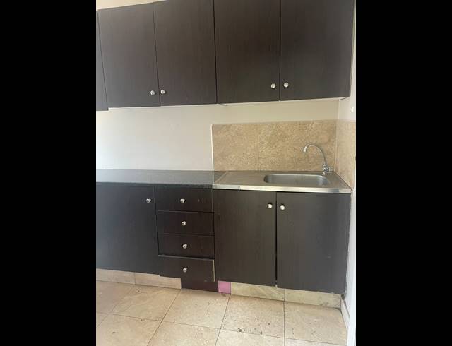 43M² OFFICE TO LET IN LA LUCIA